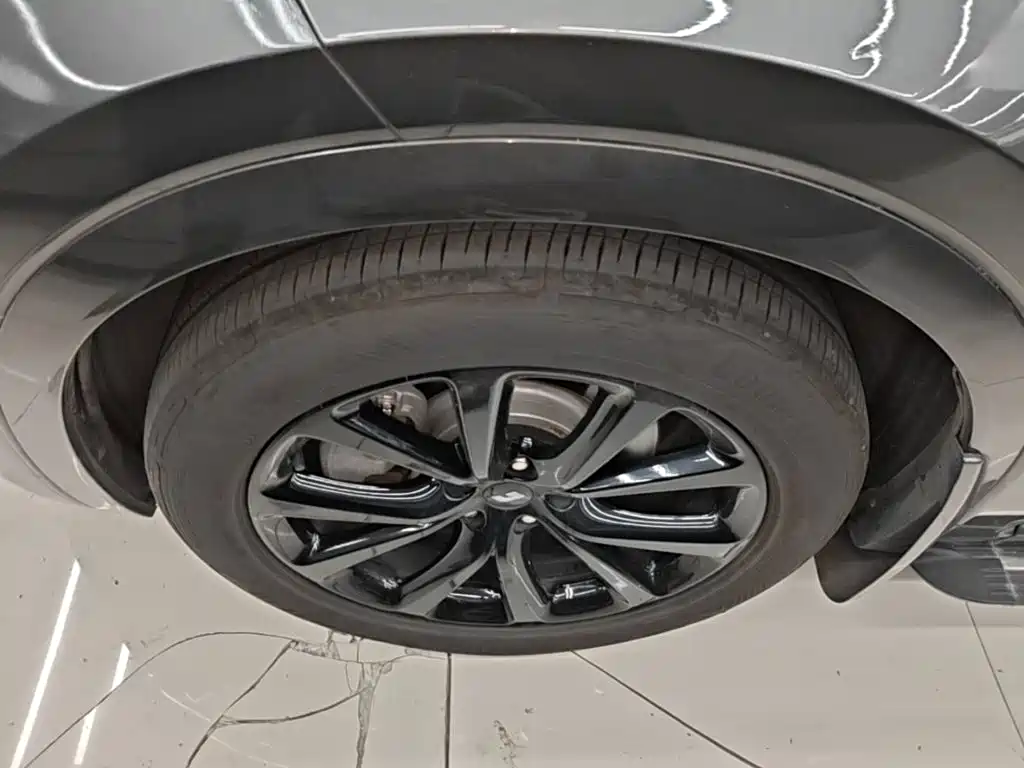 Li Auto Li ONE — миниатюра 23