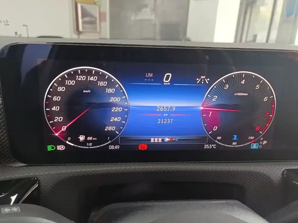 Mercedes-Benz A-Class — миниатюра 12
