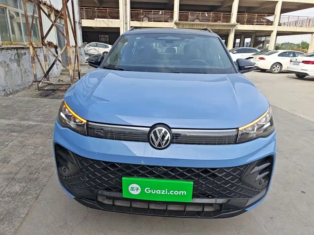 Volkswagen Tiguan L — миниатюра 3