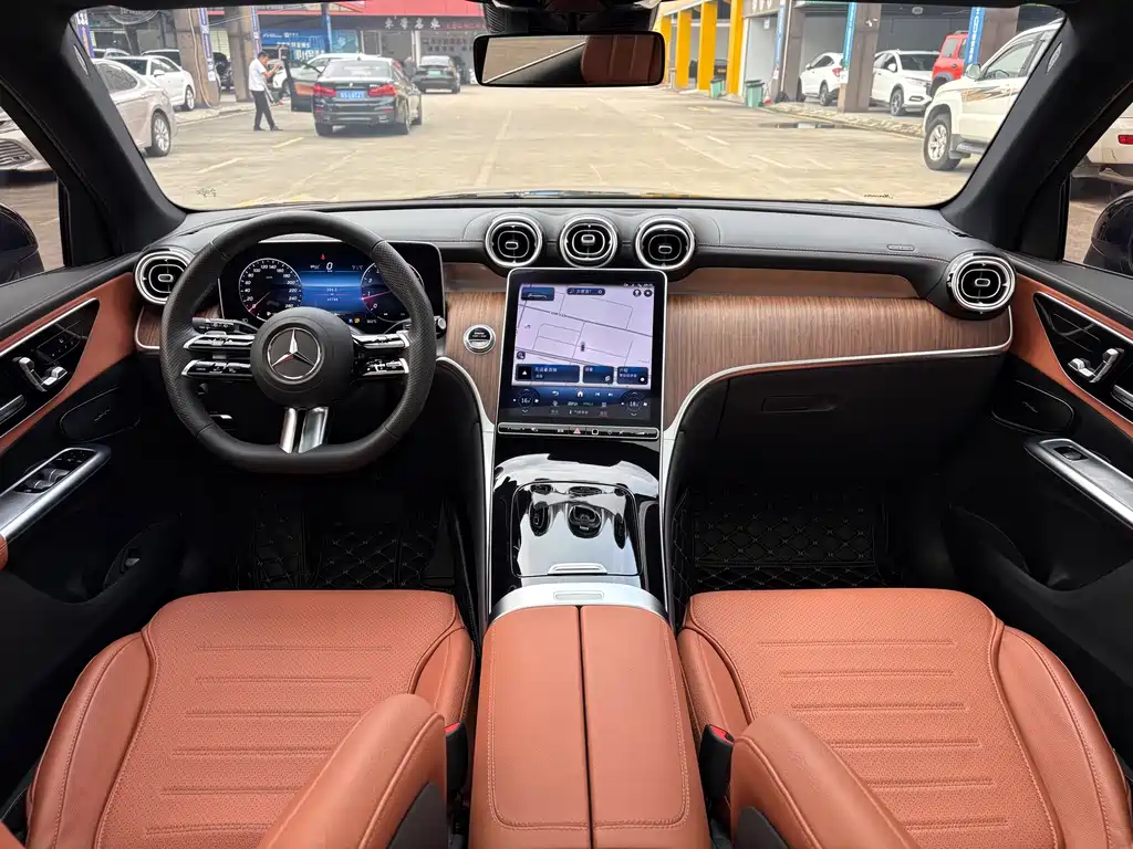 Mercedes-Benz GLC — миниатюра 10