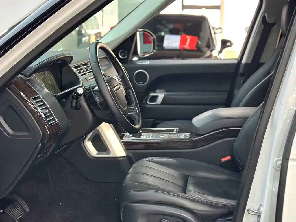 Land Rover Range Rover 2017 3.0 SC V6 Vogue Long Wheelbase