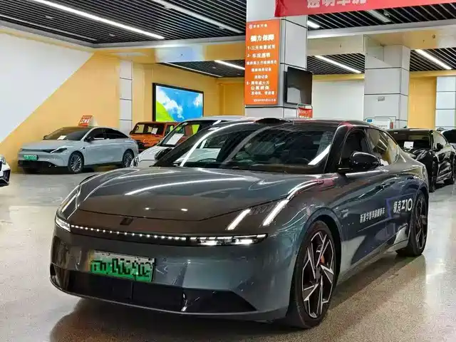 lynk z10