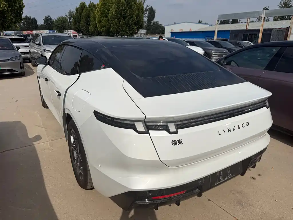 Lynk & Co 10 — миниатюра 15