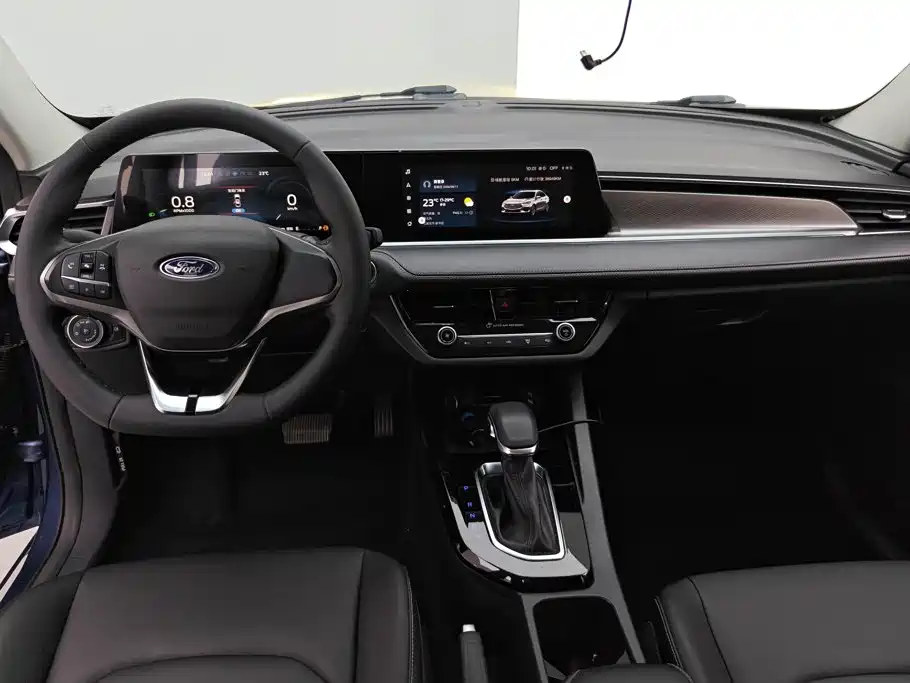 Ford Escort — миниатюра 12