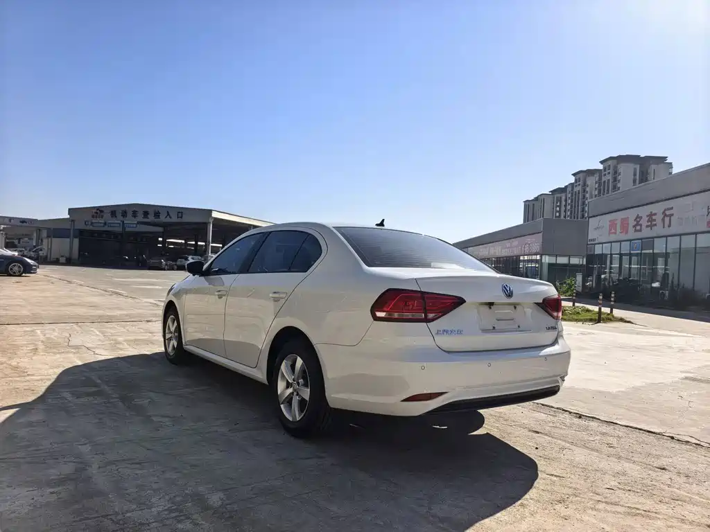 Volkswagen Lavida — миниатюра 7