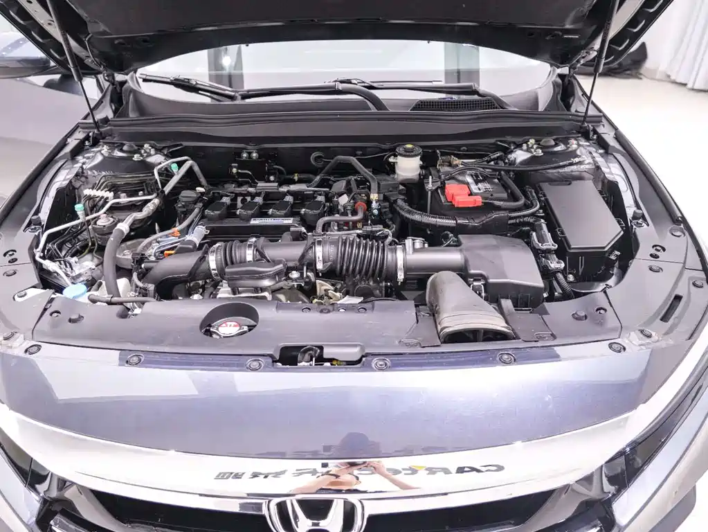 Honda Accord — миниатюра 19