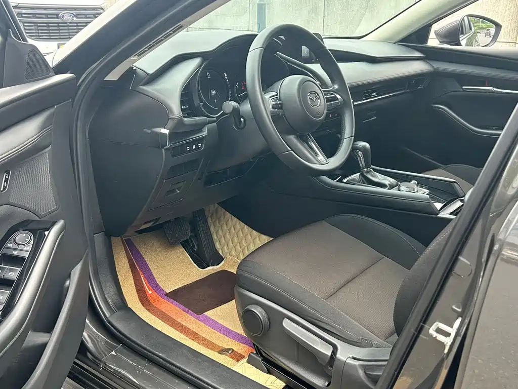 Mazda 3 Axela — миниатюра 5