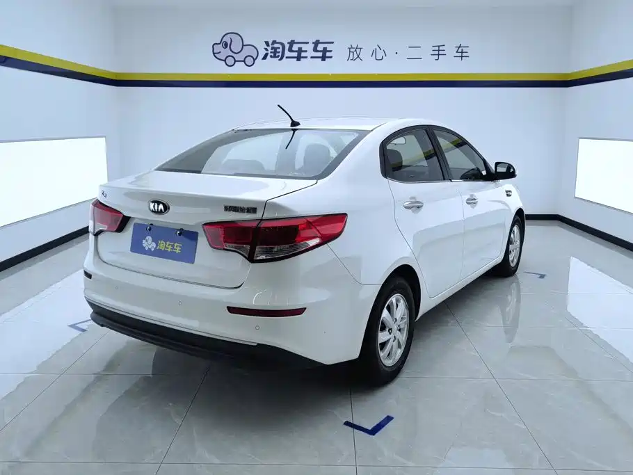 Kia K2 2015 1.4L MT GLS