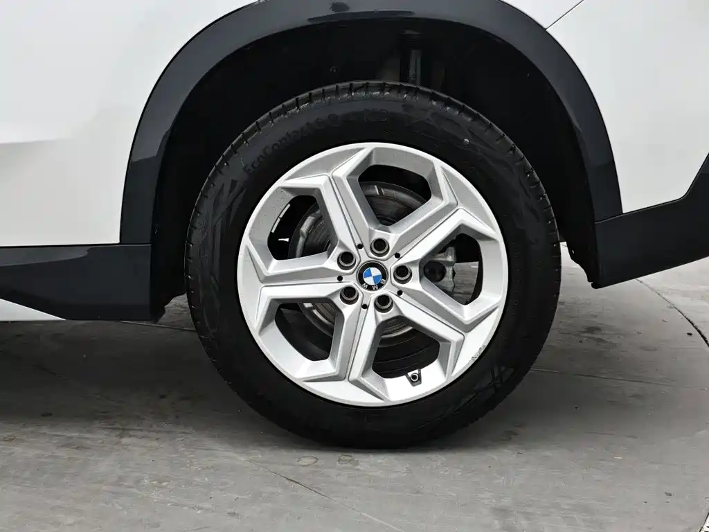 BMW X1 — миниатюра 9