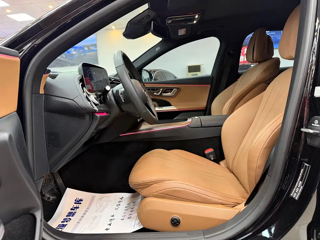Mercedes-Benz E-Class — миниатюра 5