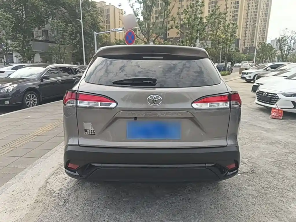 Toyota Frontlander — миниатюра 6