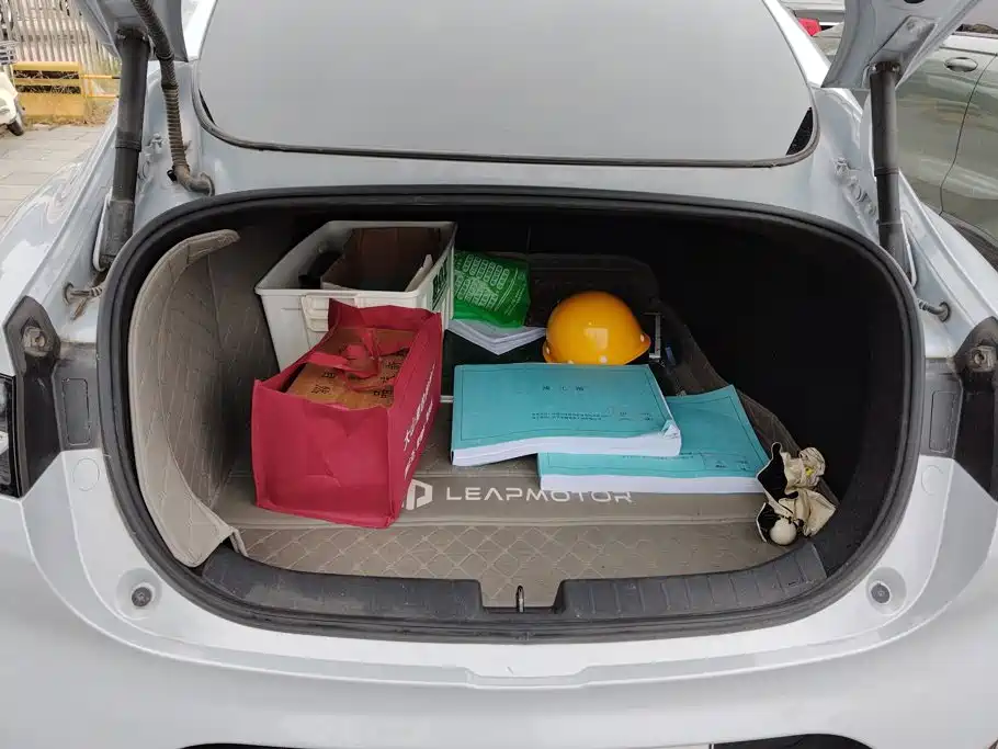 Leapmotor Leapmotor C01 — миниатюра 4