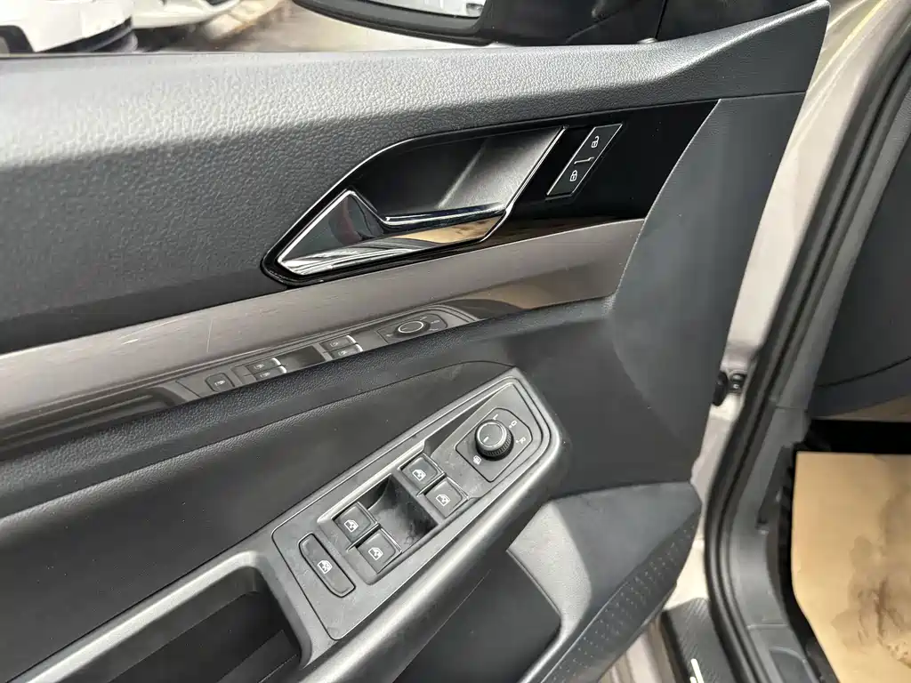 Volkswagen Bora — миниатюра 13