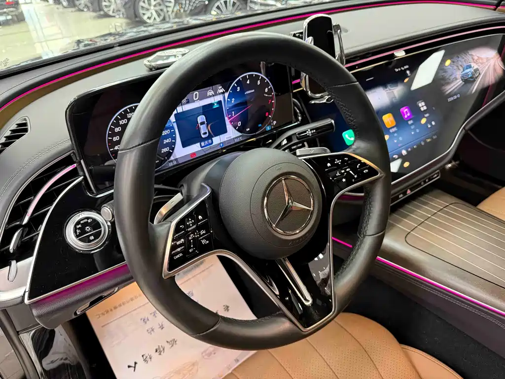 Mercedes-Benz E-Class — миниатюра 7