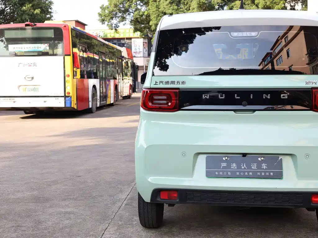 Wuling MINIEV — миниатюра 23