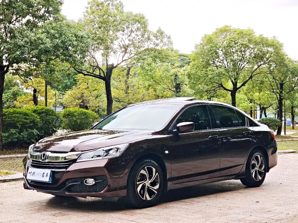 Купить Honda Accord