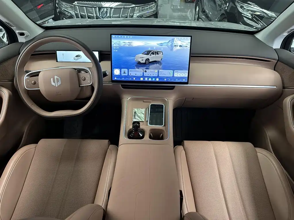 Leapmotor Leapmotor C10 — миниатюра 13