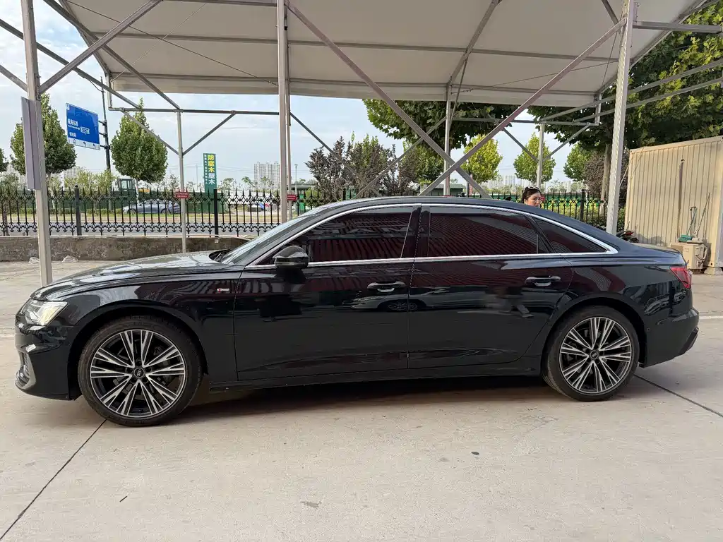 Audi A6L — миниатюра 12