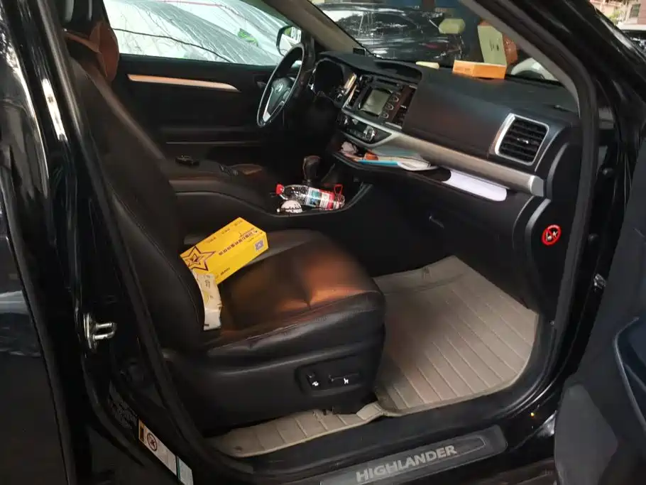 Toyota Highlander — миниатюра 8