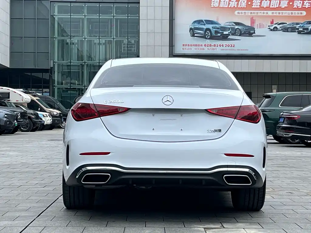 Mercedes-Benz C-Class — миниатюра 6