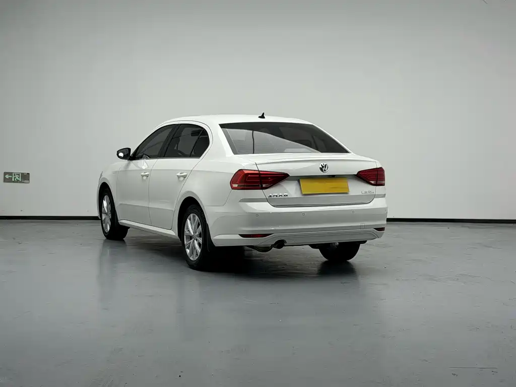Volkswagen Lavida — миниатюра 3