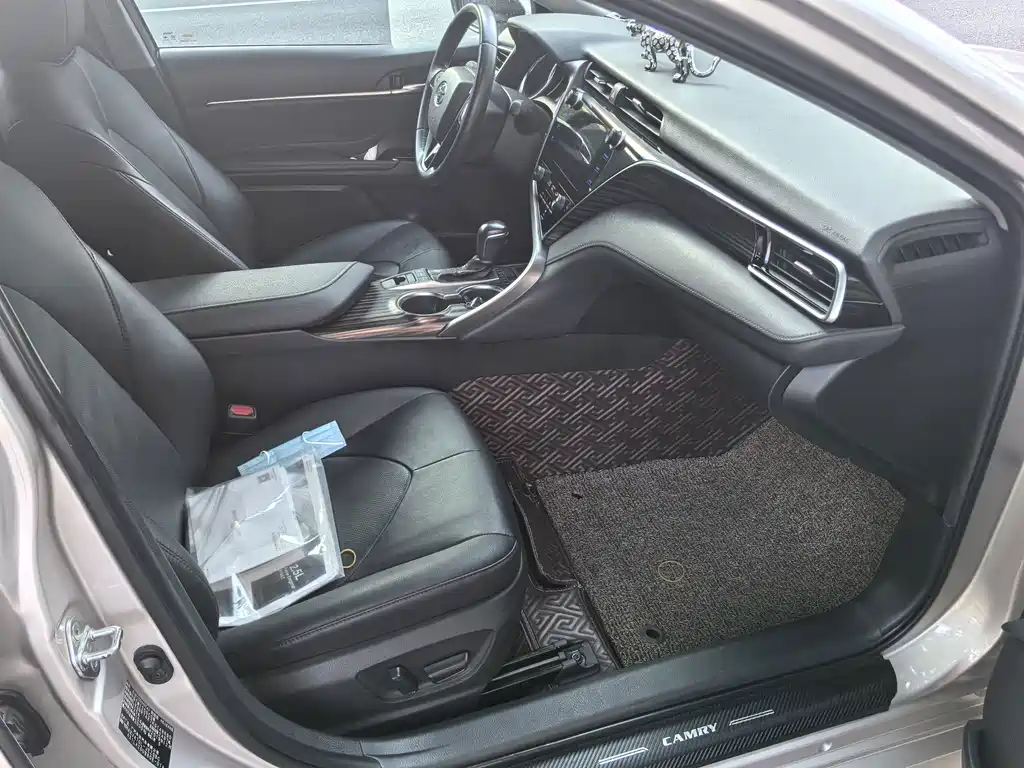 Toyota Camry — миниатюра 15