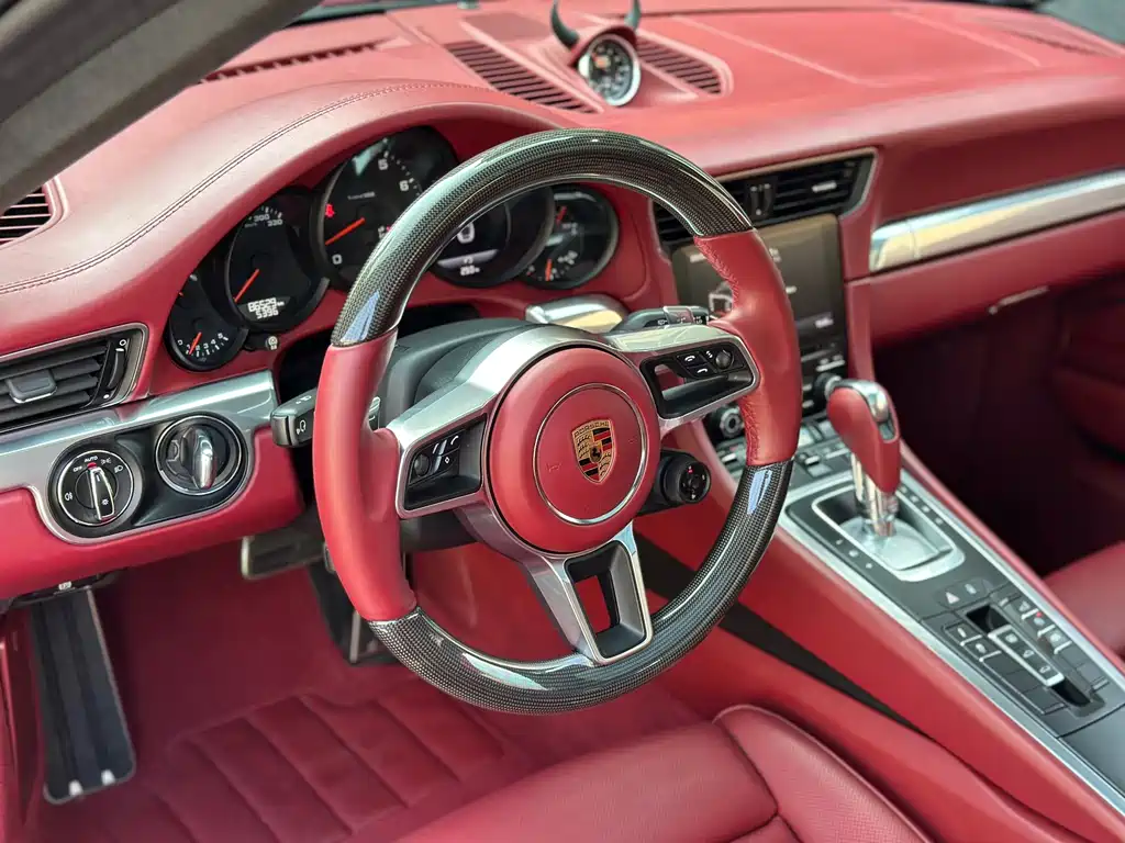 Porsche 911 — миниатюра 12