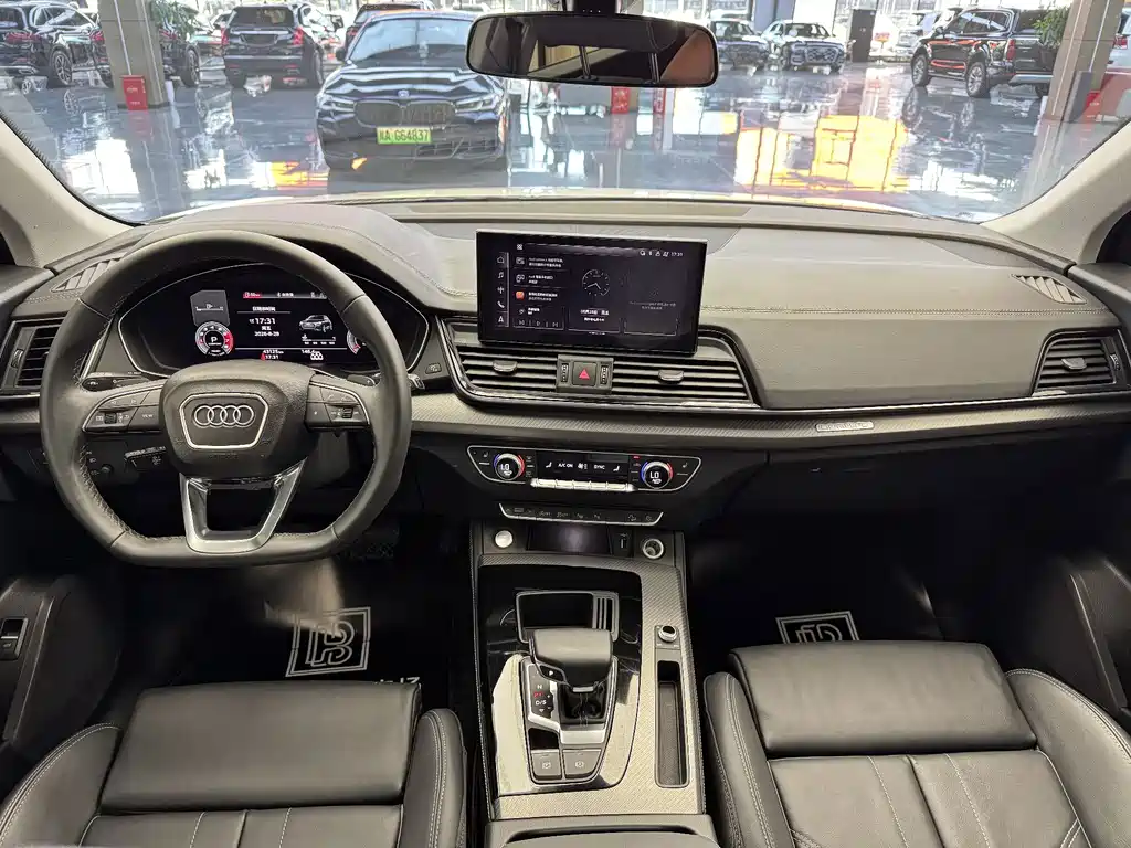 Audi Q5L — миниатюра 9