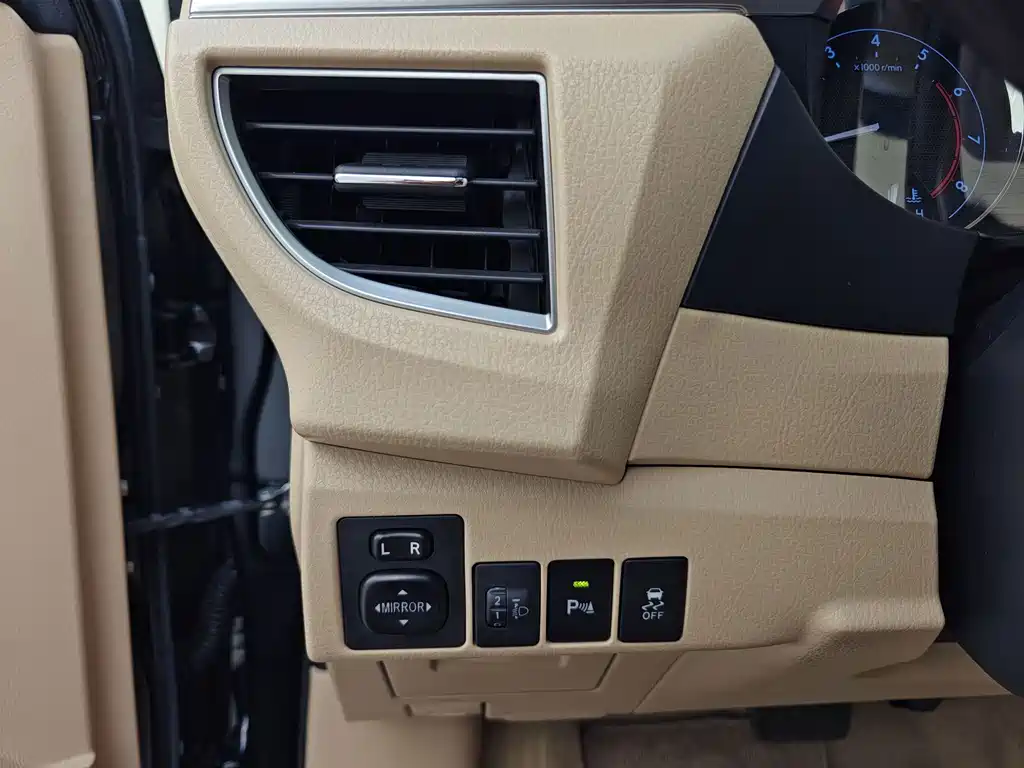 Toyota Corolla — миниатюра 28