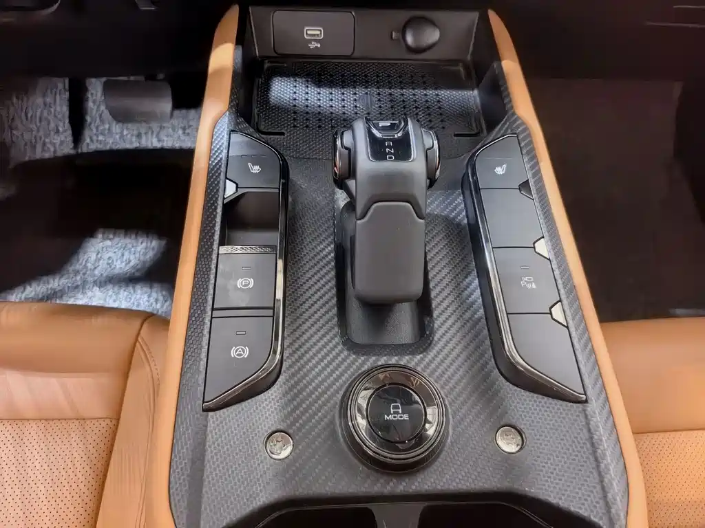 Haval Menglong New Energy — миниатюра 10