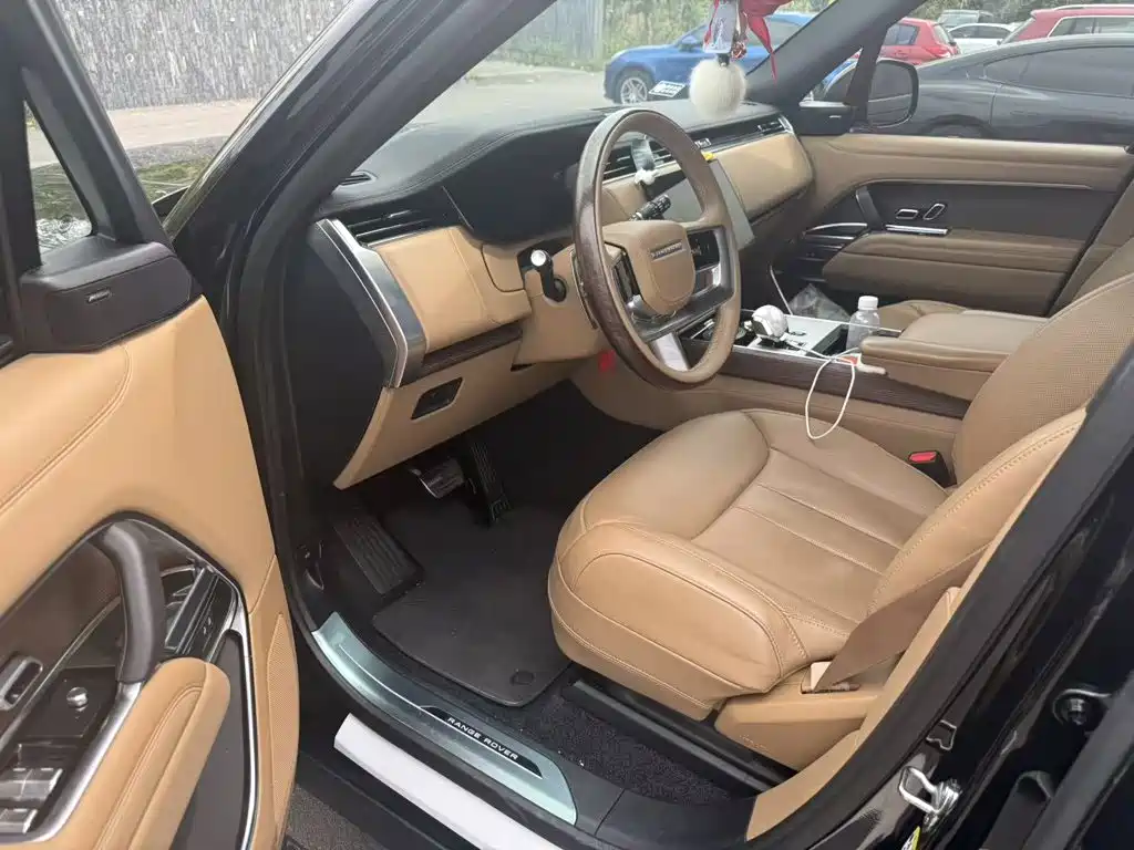 Land Rover Range Rover — миниатюра 2