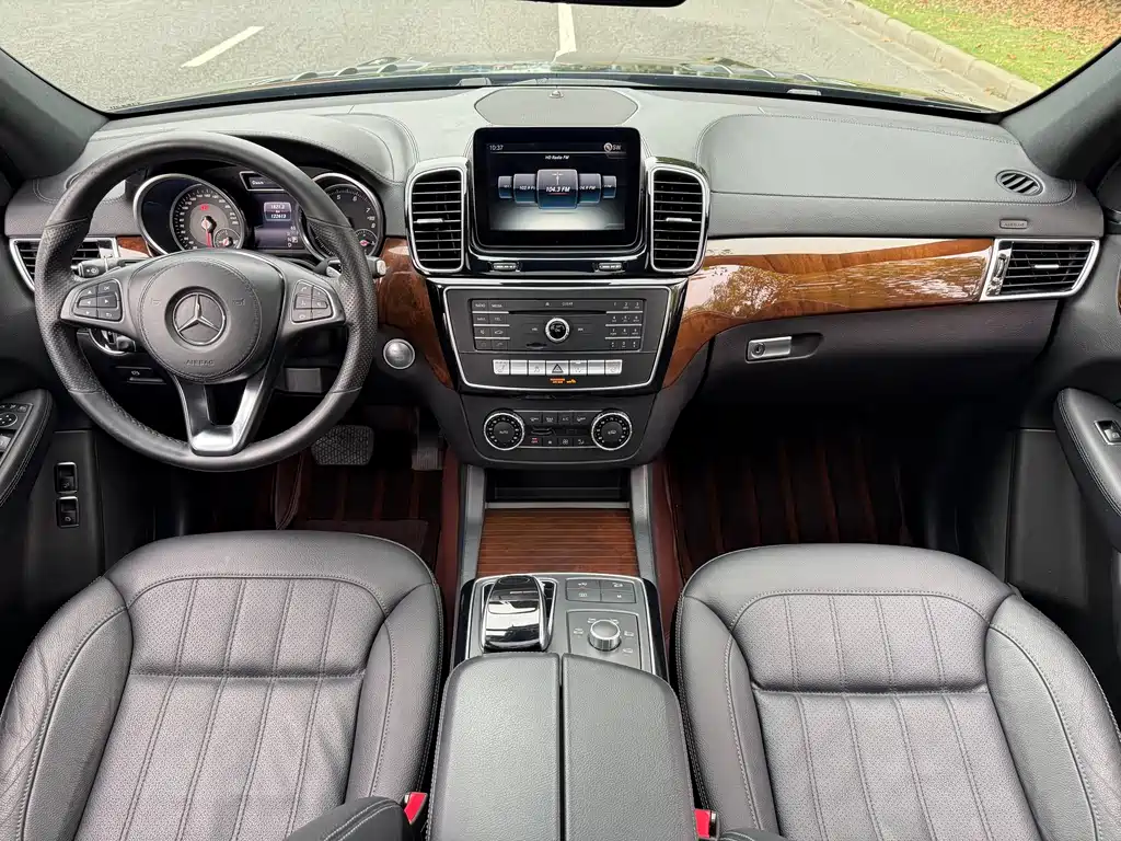 Mercedes-Benz GLS — миниатюра 12