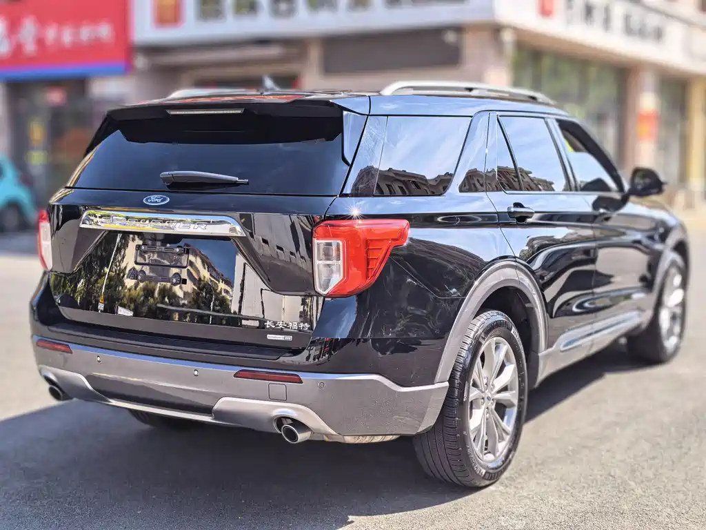 Ford Explorer — миниатюра 8