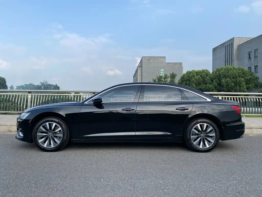 Audi A6L — миниатюра 2
