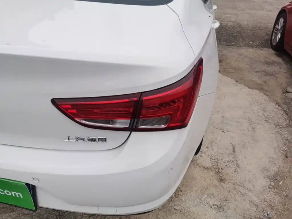 Buick Verano — миниатюра 8