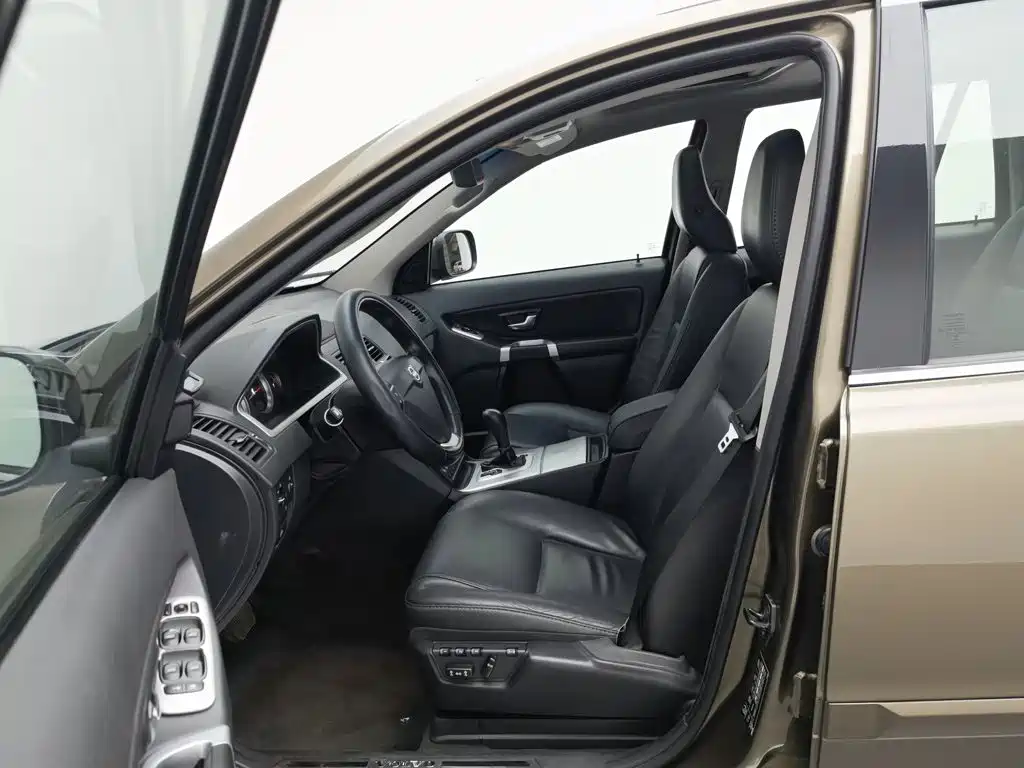 Volvo XC Classic — миниатюра 10