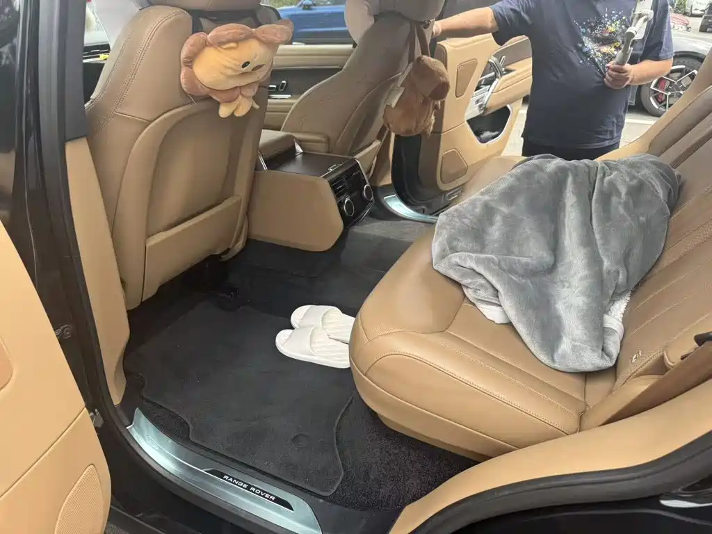 Land Rover Range Rover — миниатюра 5