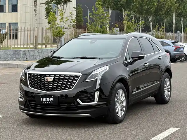 CADILLAC  XT5 2021