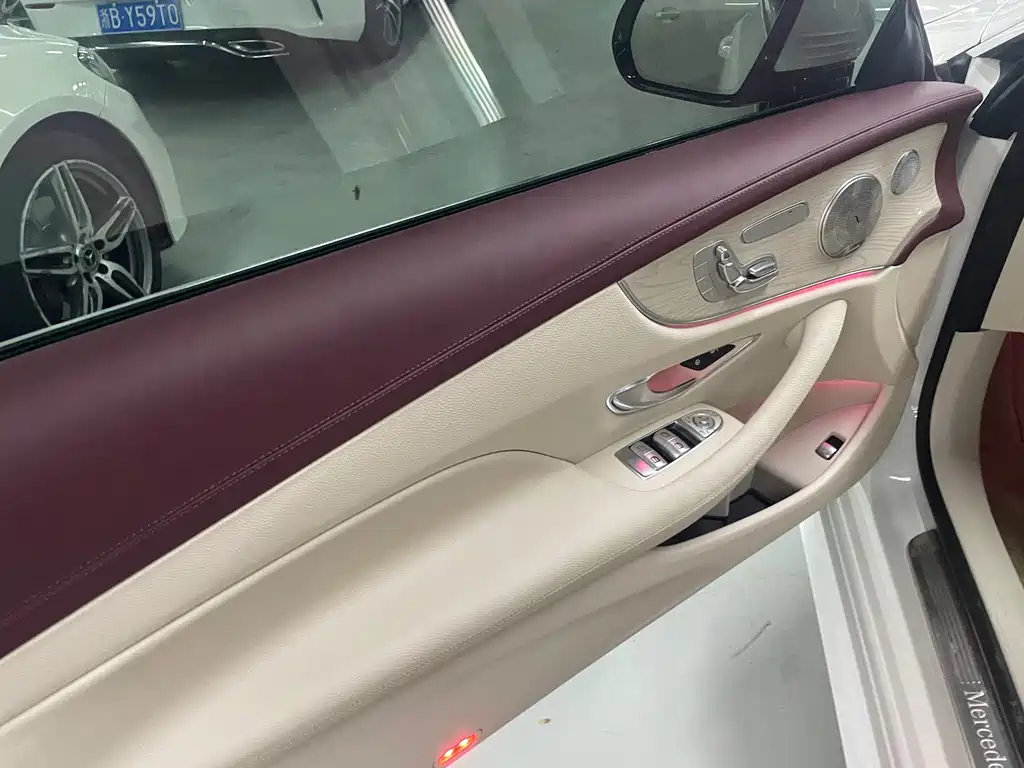 Mercedes-Benz E-Class (Import) — миниатюра 16