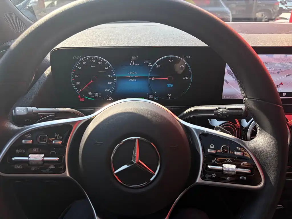 Mercedes-Benz EQA — миниатюра 10