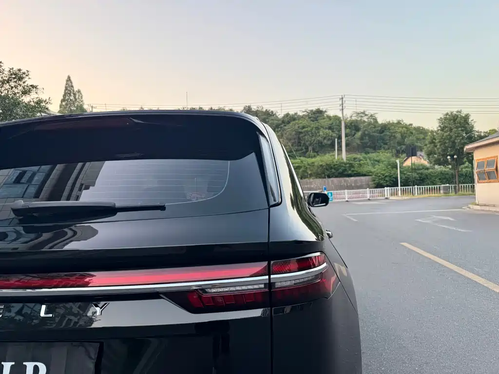 Geely Xingyue L — миниатюра 6