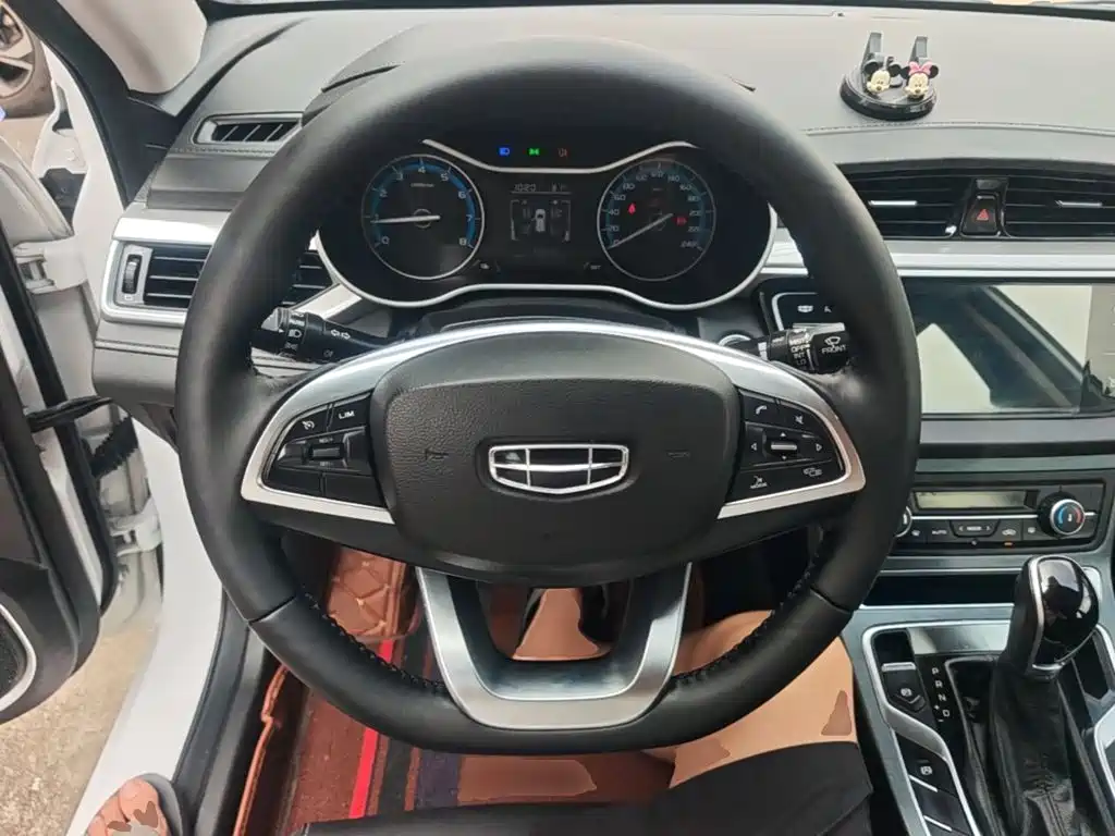 Geely Emgrand — миниатюра 11