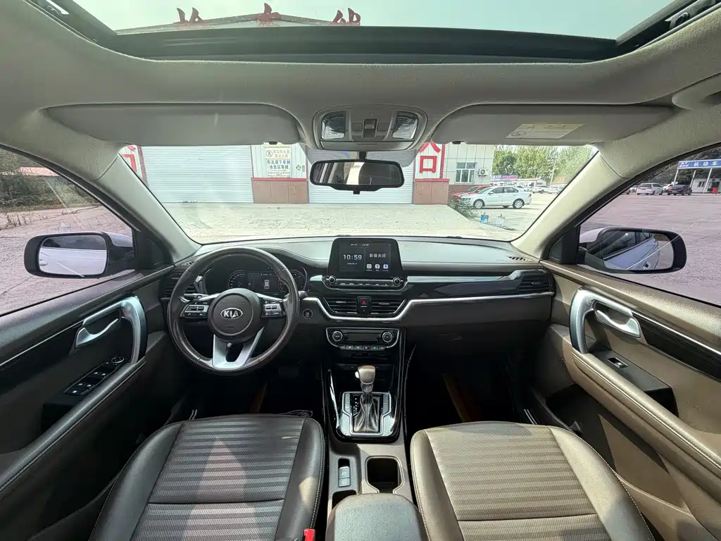 Kia Sportage — миниатюра 4