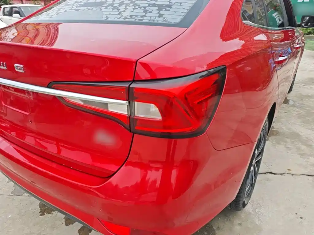 Roewe i5 — миниатюра 8