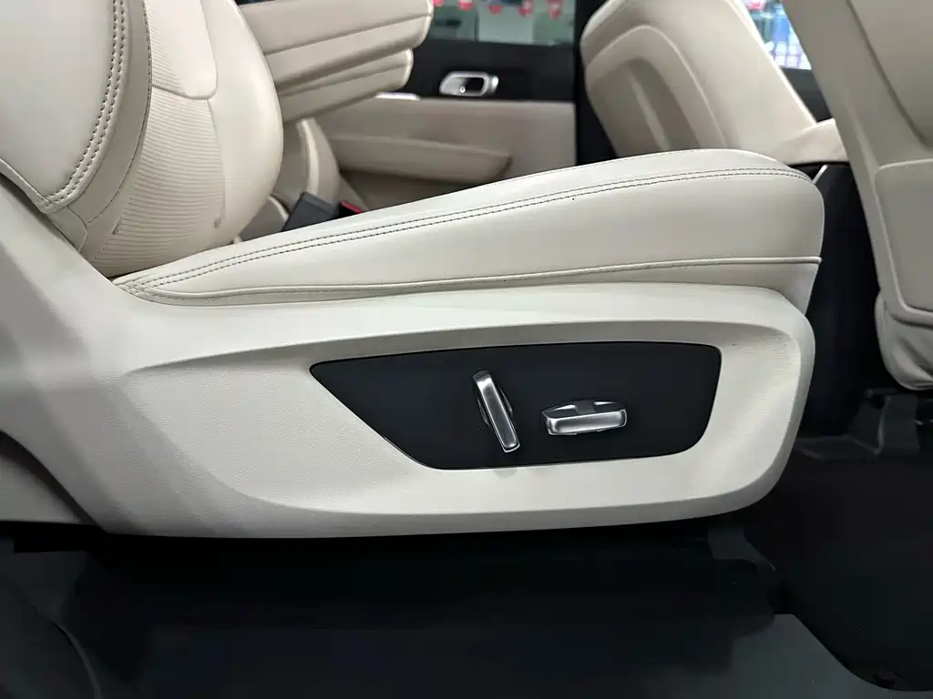 Li Auto Li ONE — миниатюра 17