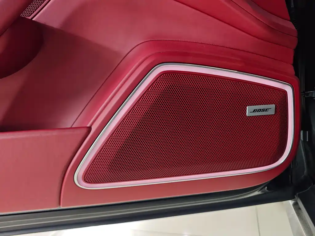 Porsche Panamera — миниатюра 9