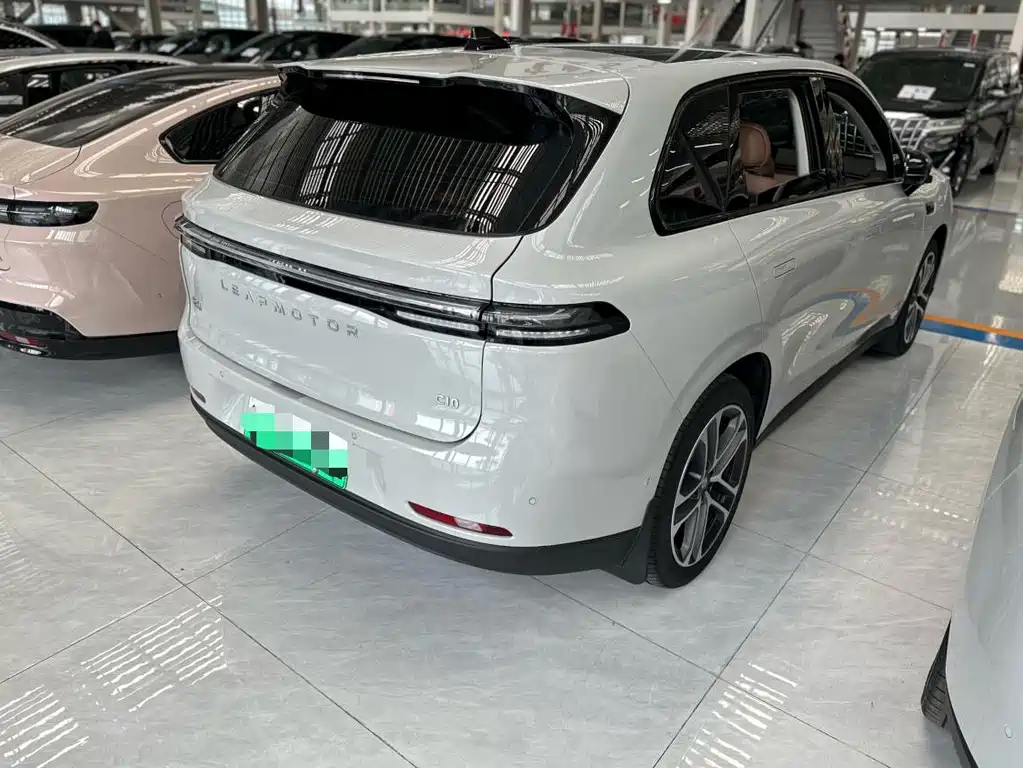 Leapmotor Leapmotor C10 — миниатюра 17
