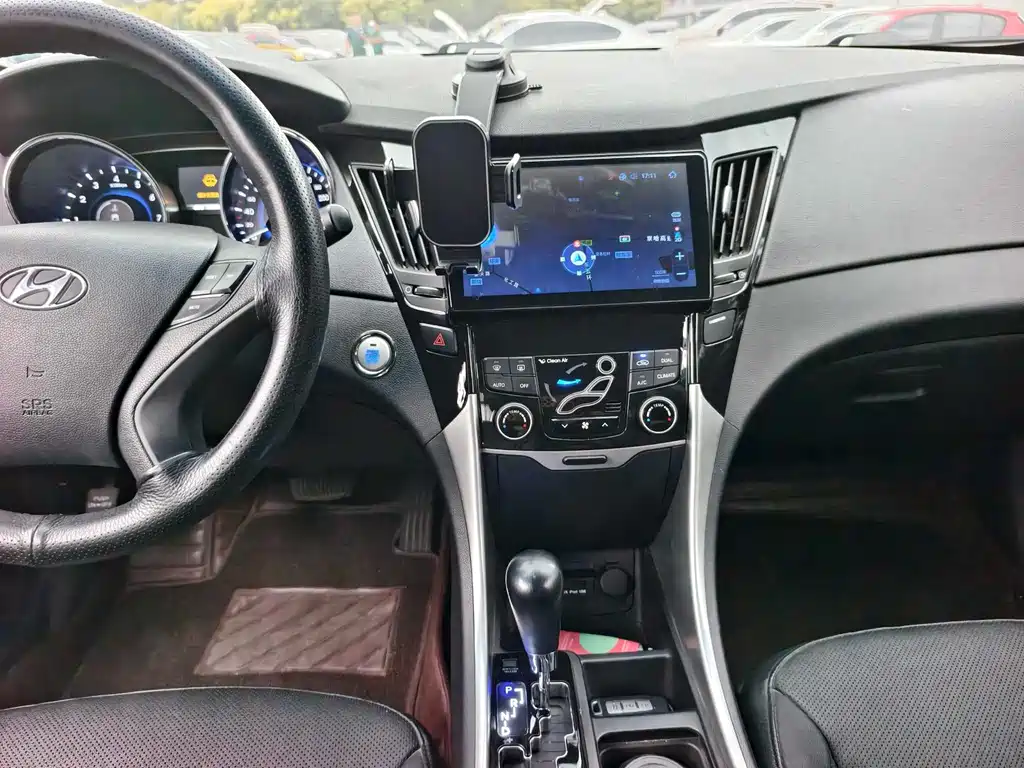 Hyundai Sonata — миниатюра 15