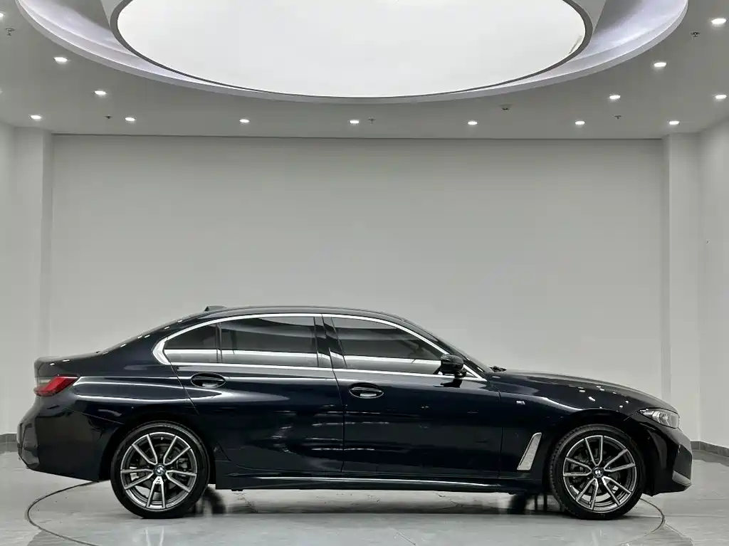 BMW 3 Series — миниатюра 3