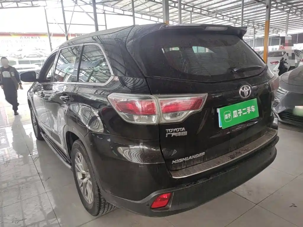 Toyota Highlander — миниатюра 5